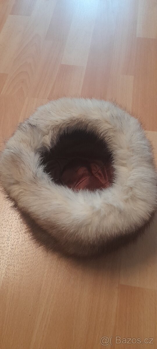 Čepice a kabat z lišky - 5