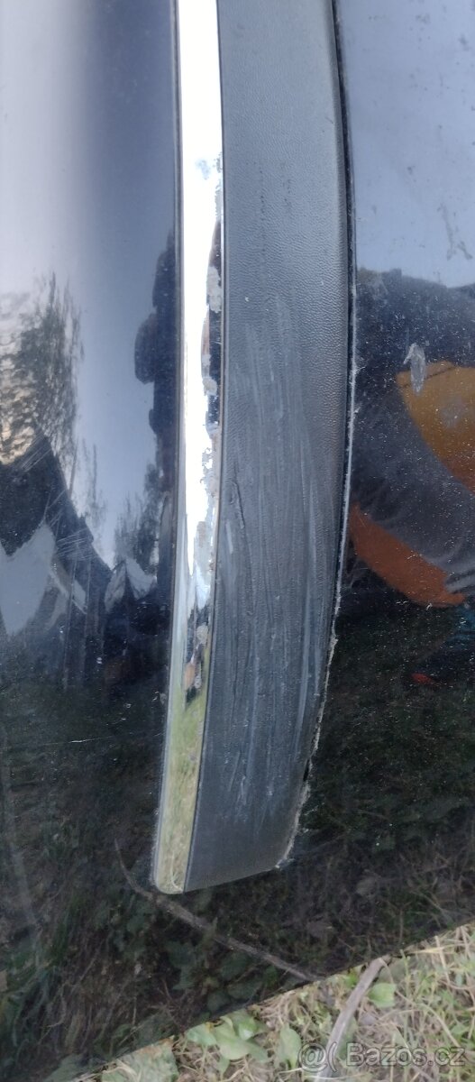 Prodám přední nárazník vw sharan - 5