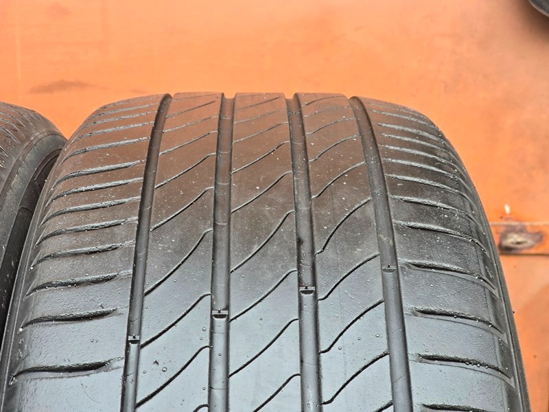 Letní Michelin 215/50/17 - 5