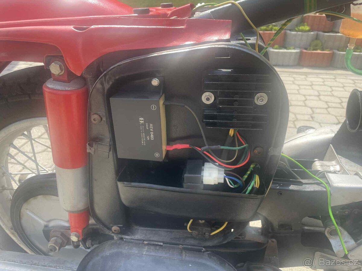 JAWA 250 559 Panelka - 5