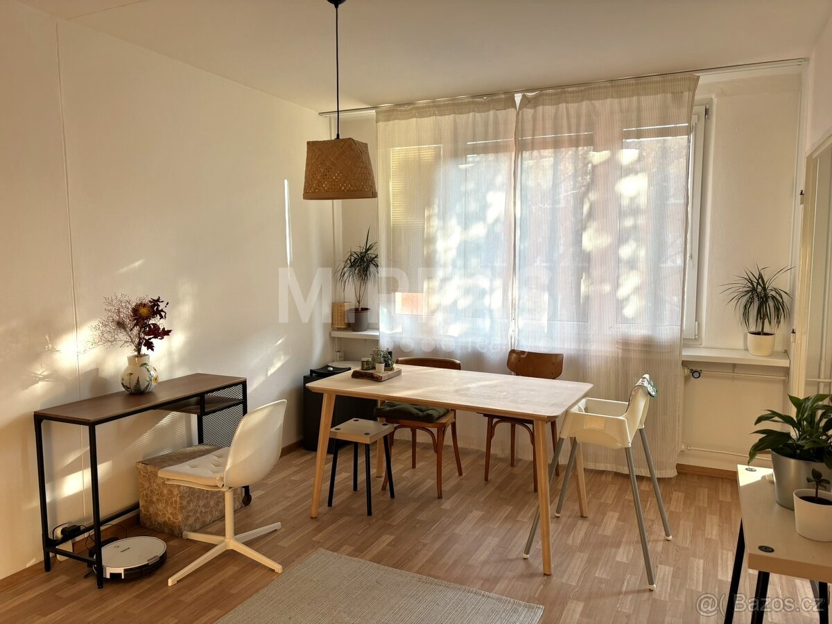 Lysá nad Labem, pronájem bytu 4+1 s lodžií, 71 m2, okr. Nymb - 5