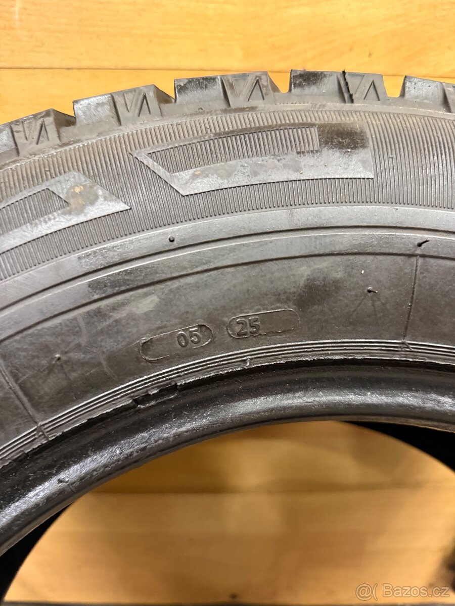 Celoroční pneu 225/65/16C - 5