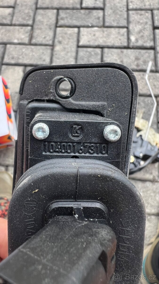 VW Caddy T5 T6 dveřní kontakt - 5