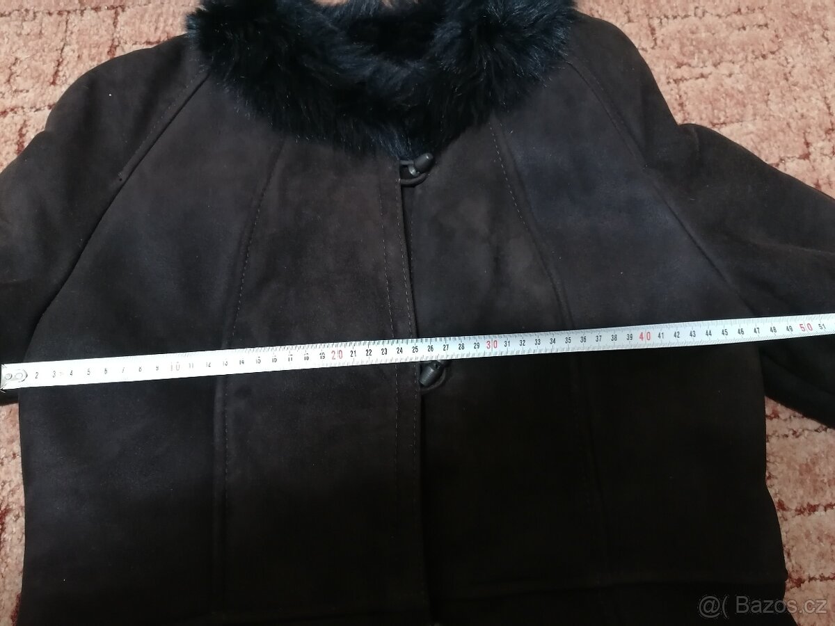 Dámský tmavě hnědý kožich z pravé kožešiny - 5