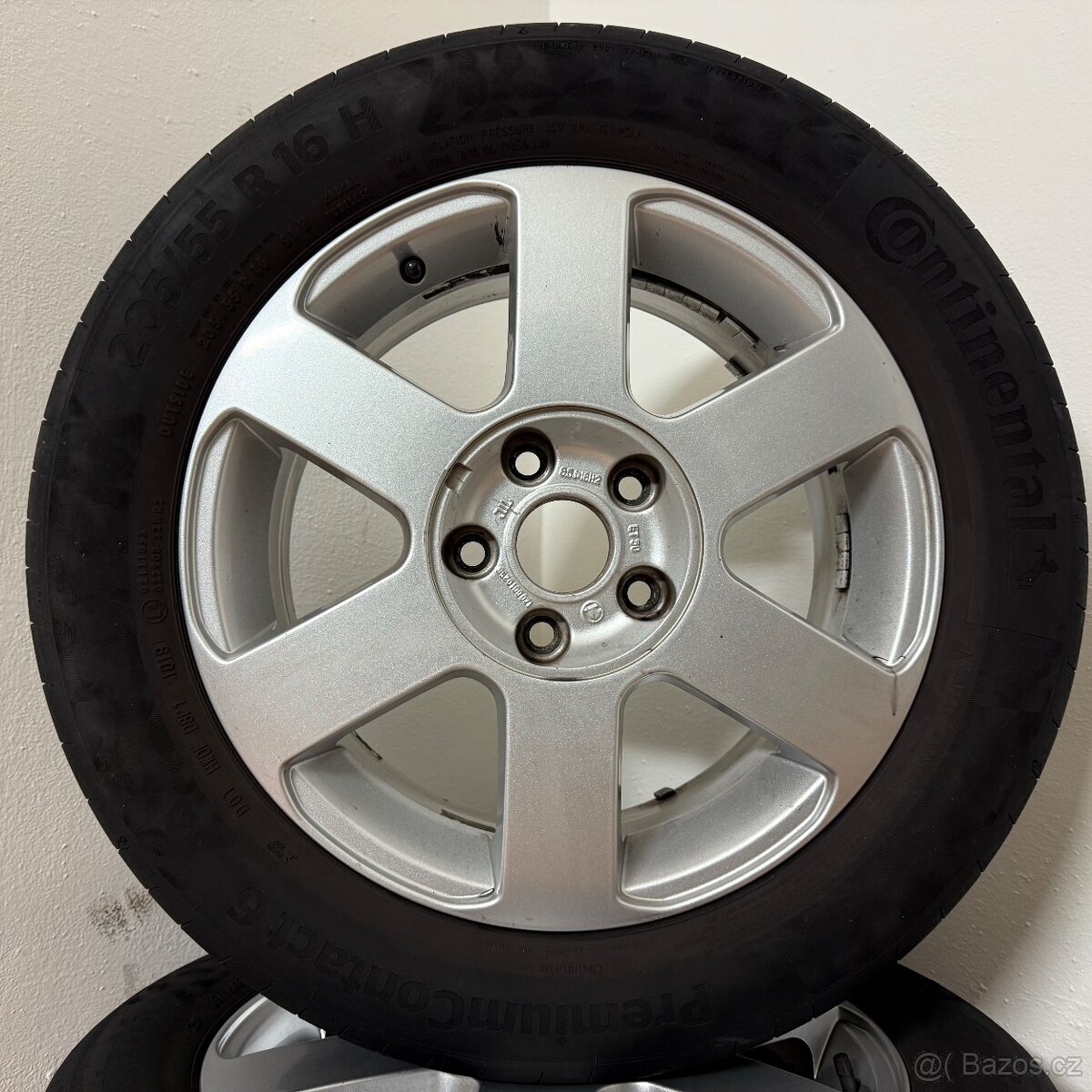 ŠKODA OCTAVIA II 5x112 R16 ET50+LETNÍ 205/55R16 4mm - 5