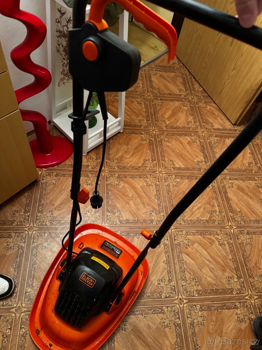 Black & Decker Strunovka - 5
