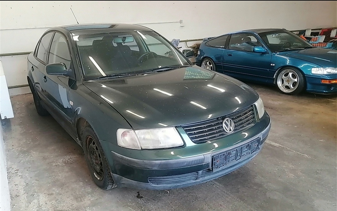 Prodám blatníky VW Passat B5 1997 LC6N - 5