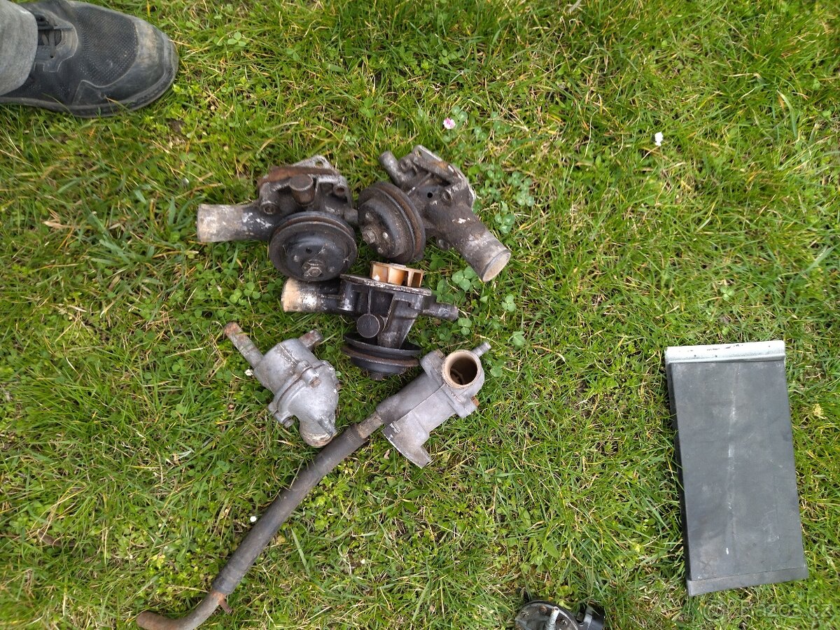 Karburátory, vodní pumpy , termostaty, pal.pumpy ,škoda 120 - 5