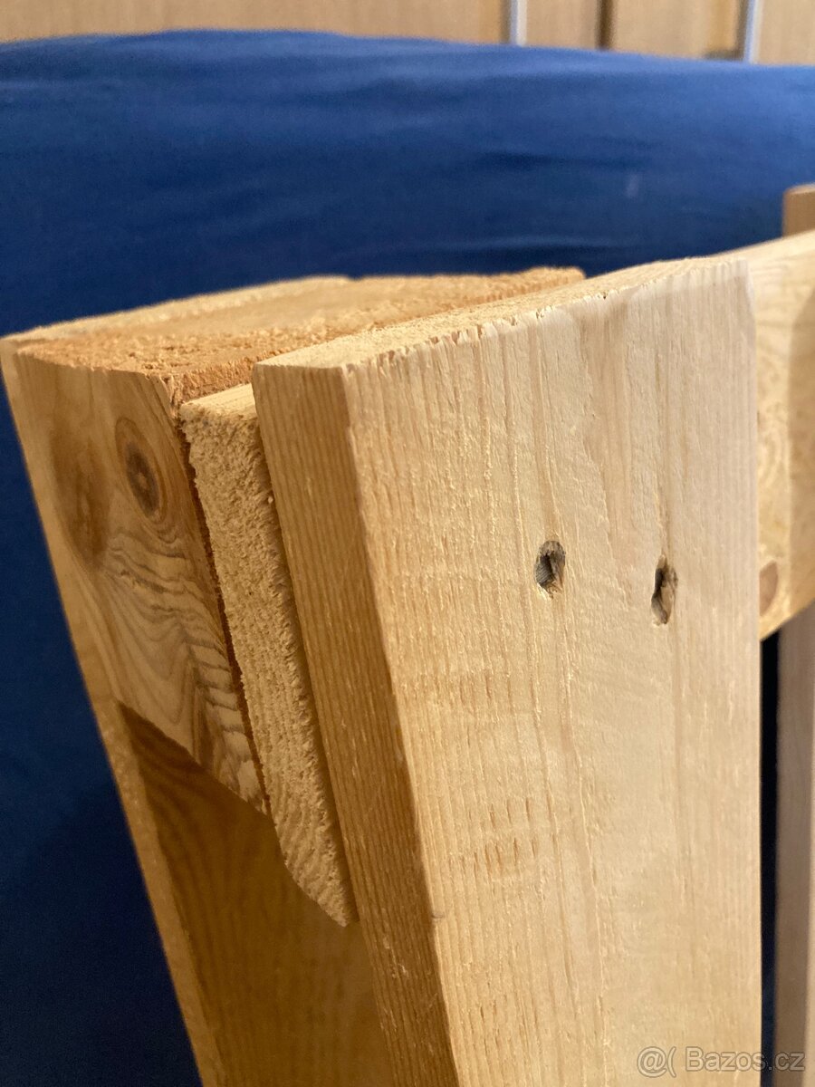 Paletová postel 135x80 - 5