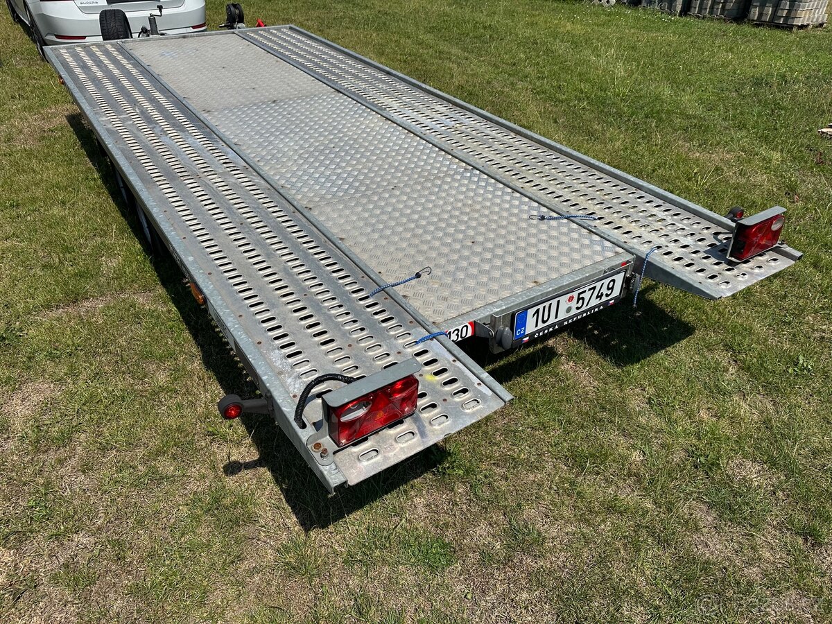 Sklopný autopřepravník Lorries