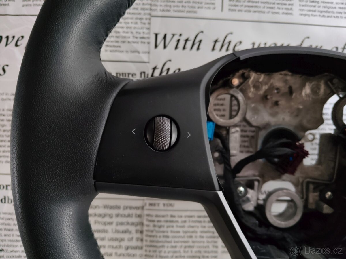 TESLA volant - krásný stav - jako nový - 5