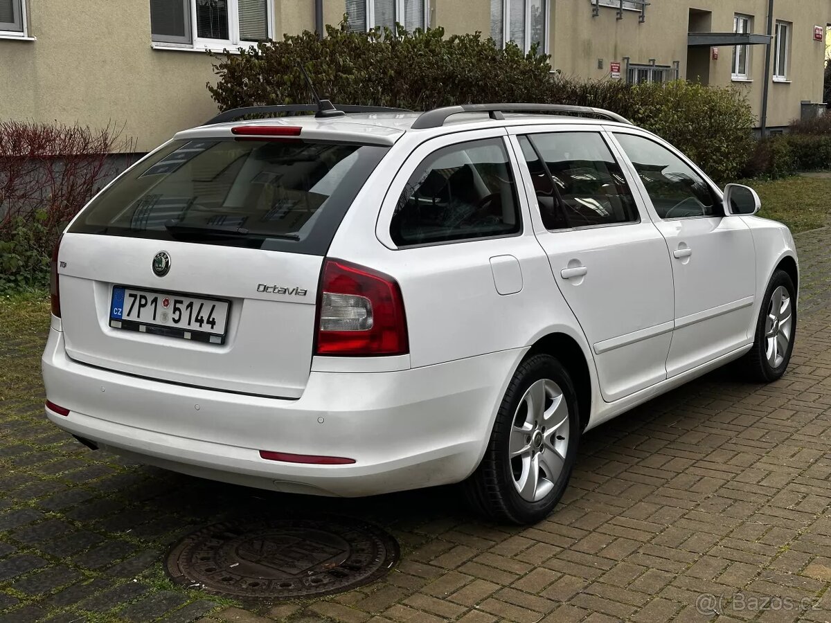 Škoda Octavia 2.0 TDI 103kW Combi DSG Face ALU Klima Tempo - 5