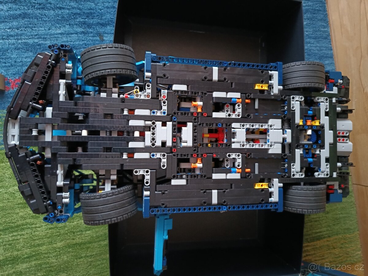 Bugatti Chiron Lego Technic 42083 - 5