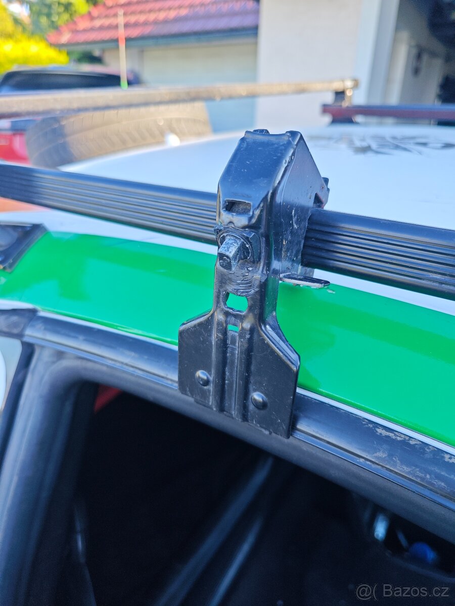 Hyundai Coupe Střešní nosič Thule - 5