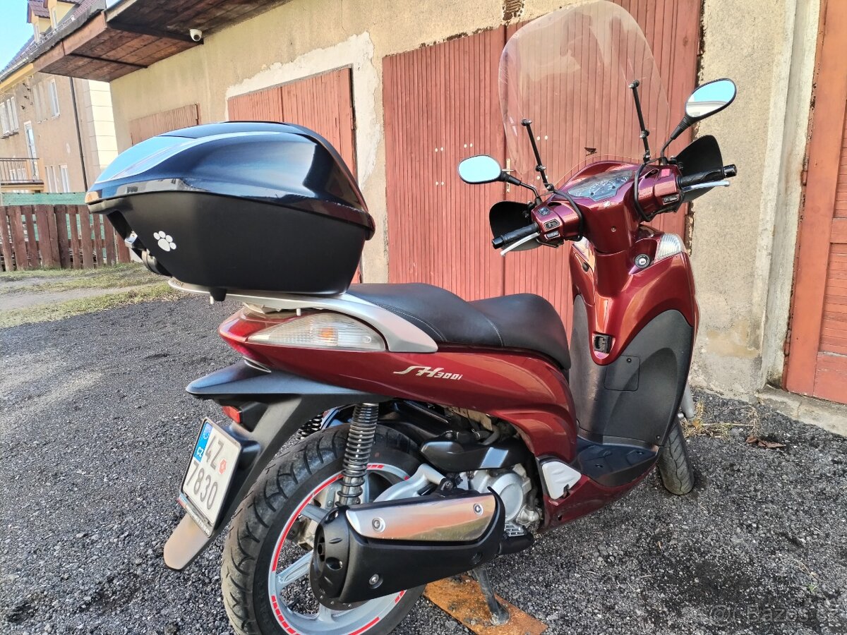 Prodám Honda SH 300,2010 - 5