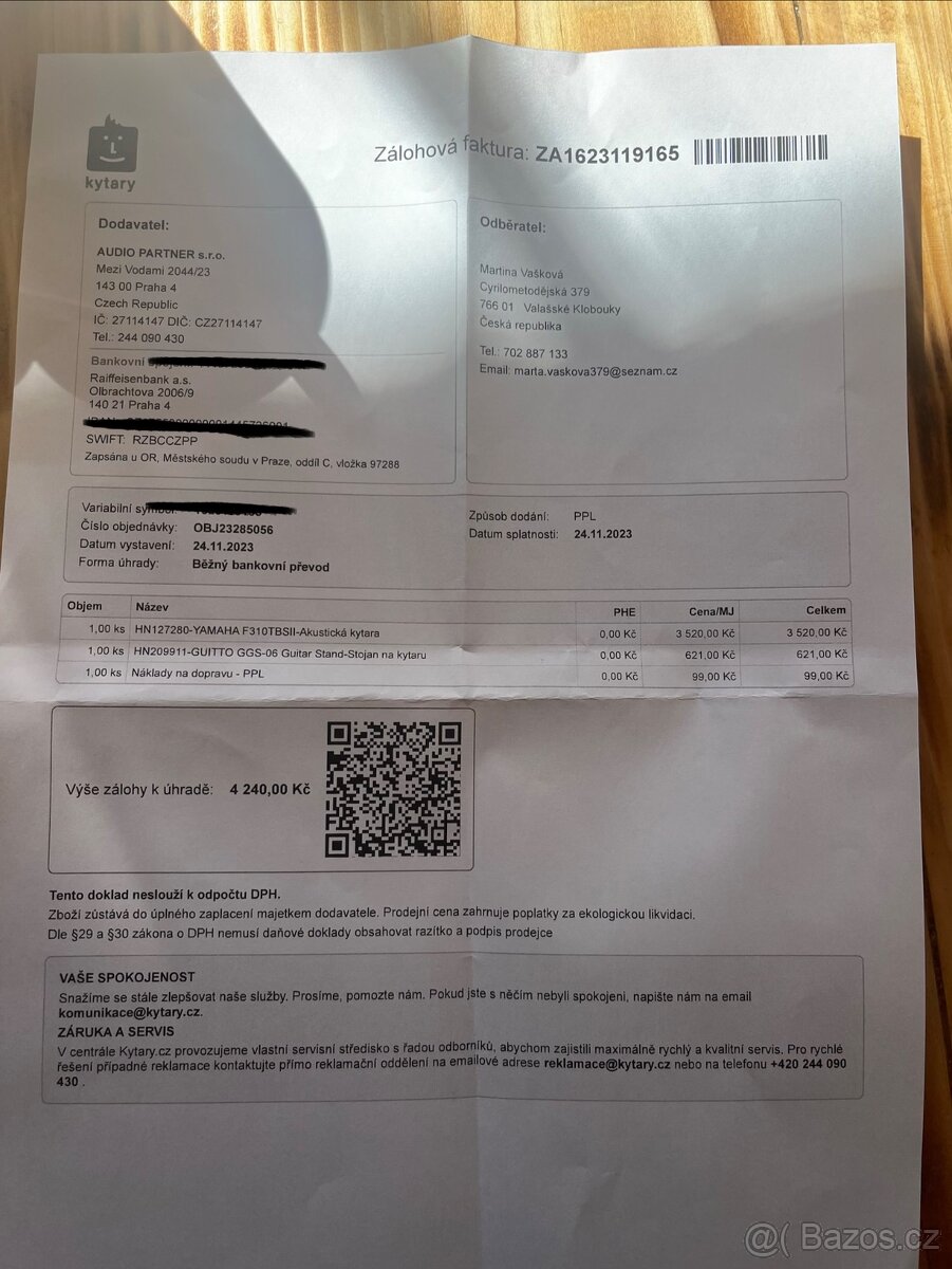 Akustická kytara Yamaha + stojan - 5