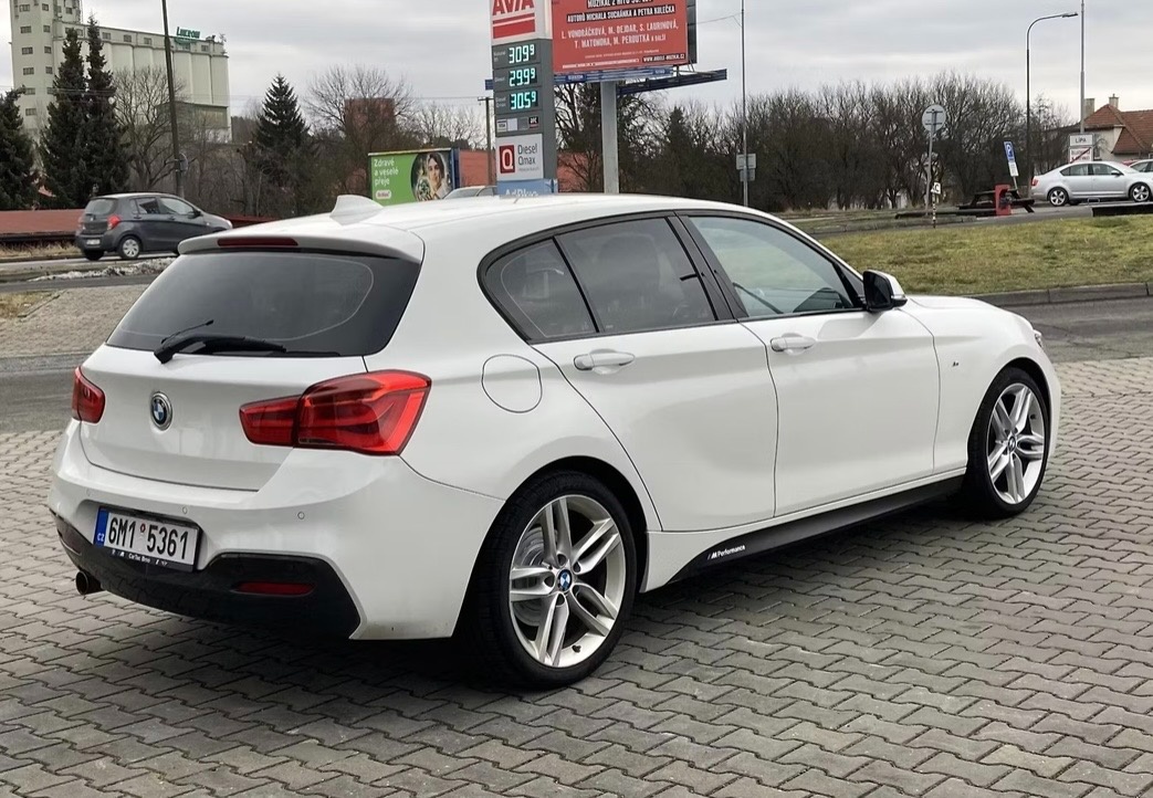BMW Řada 1 118d xDrive, M paket, serviska - 5