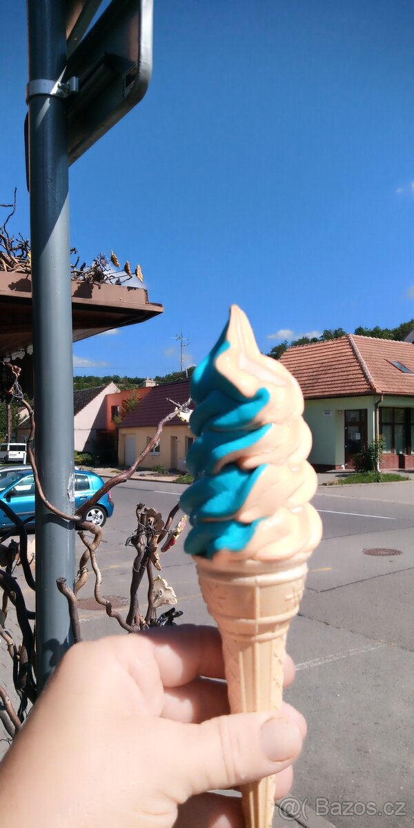 Zmrzlinovy stroj - 5