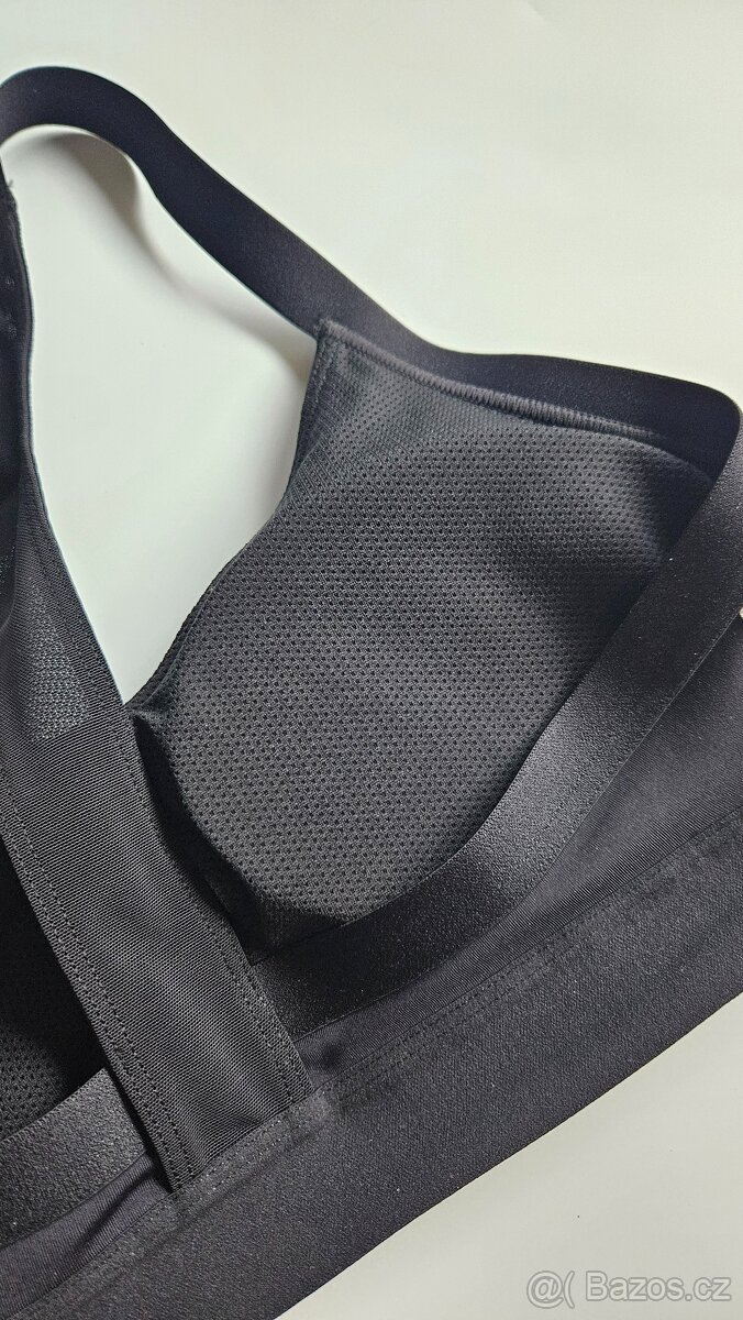 Černá sportovní podprsenka Adidas s vycpávkami - vel.M - 5