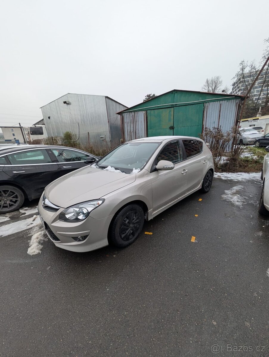 Hyundai i30 r.v 2011 - 5