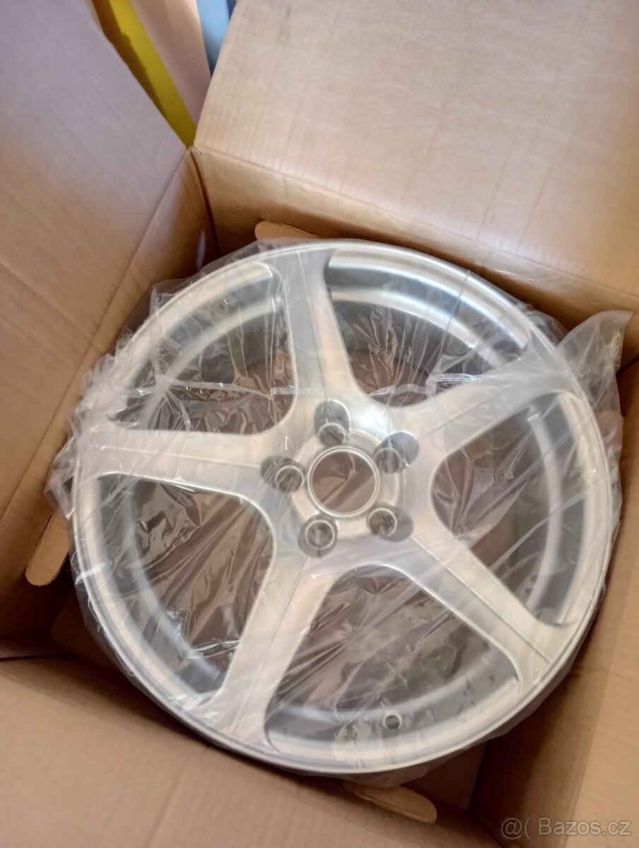 Nová ALU kola R17 5x100 - 5