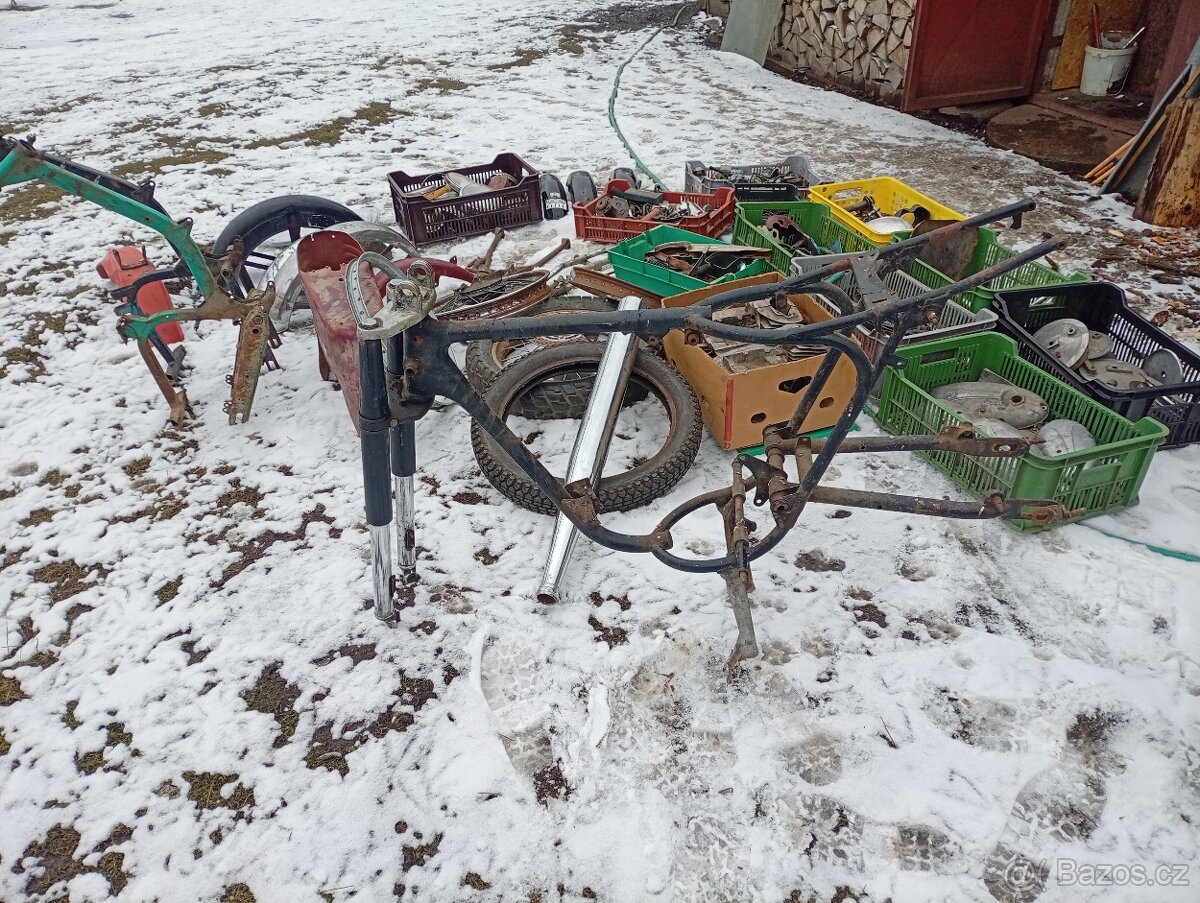 Jawa ČZ pionýr - 5