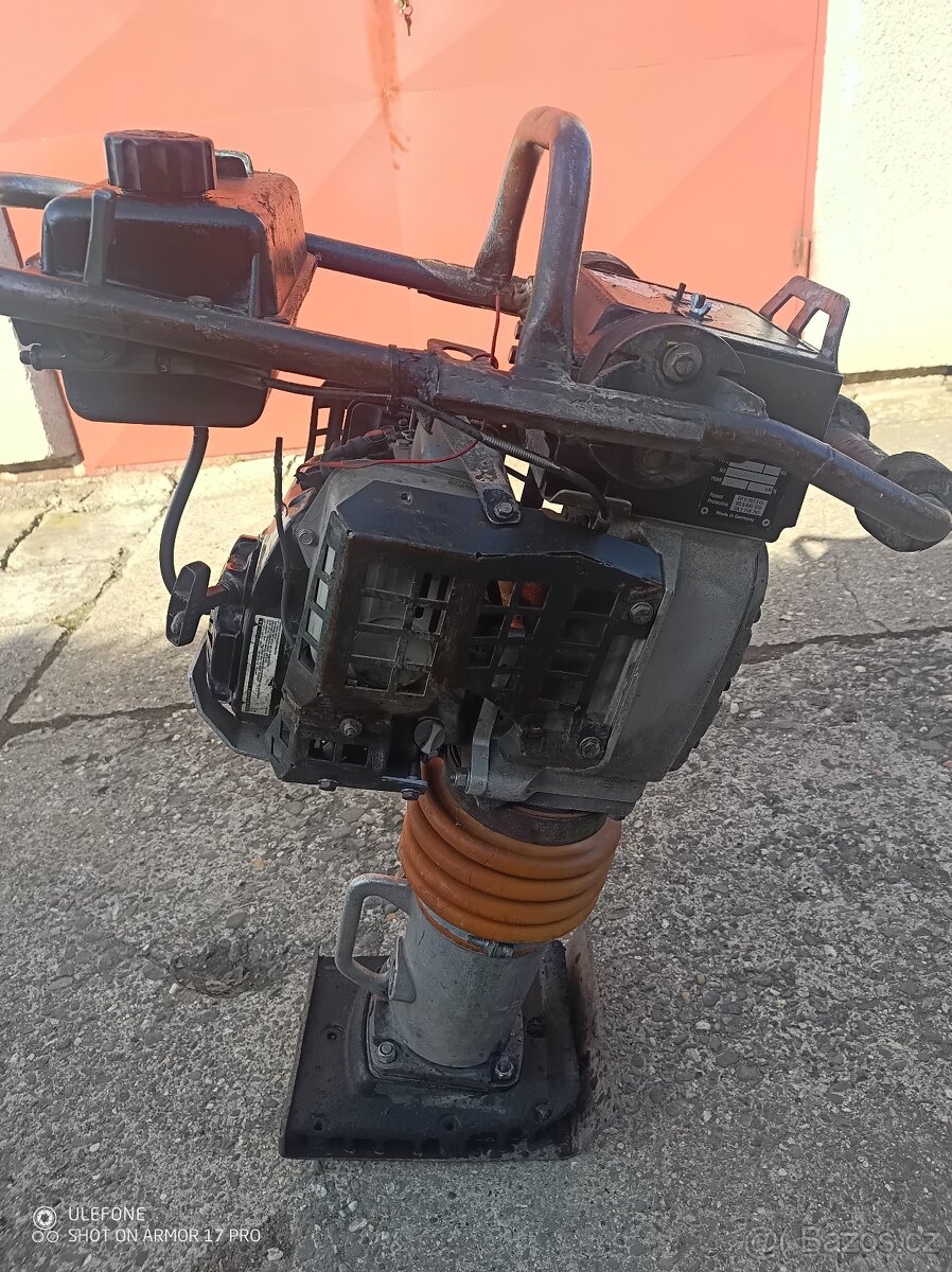 Vibrační pěch BOMAG - 5