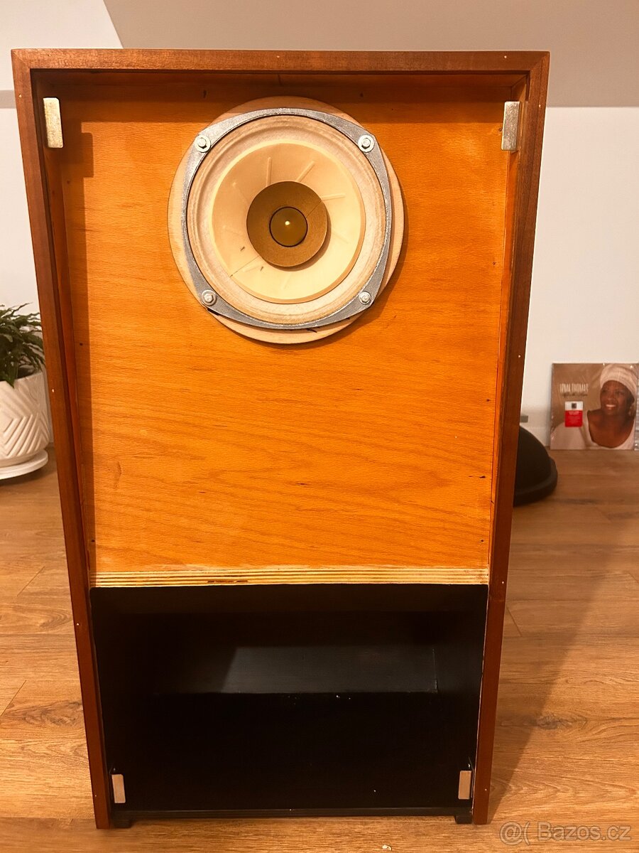 Lowther acousta - 5