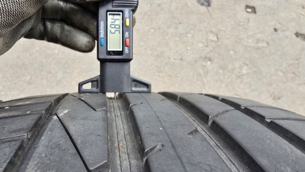 Letní pneu 255/35/19 Hankook - 5