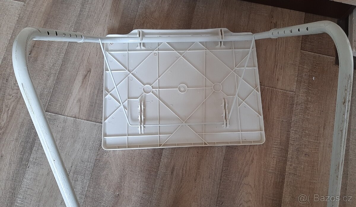 Stolek univerzální - 5