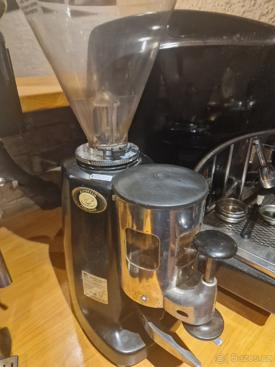Kávovar a mlýnek Astoria - 5