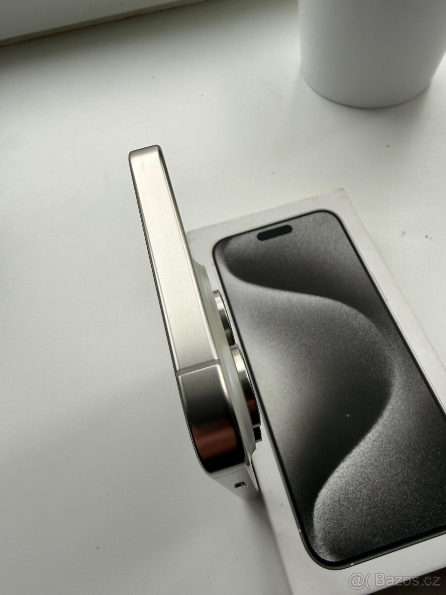 iPhone 15 PRO MAX 256 GB - Top stav - 100% kondice baterie - 5