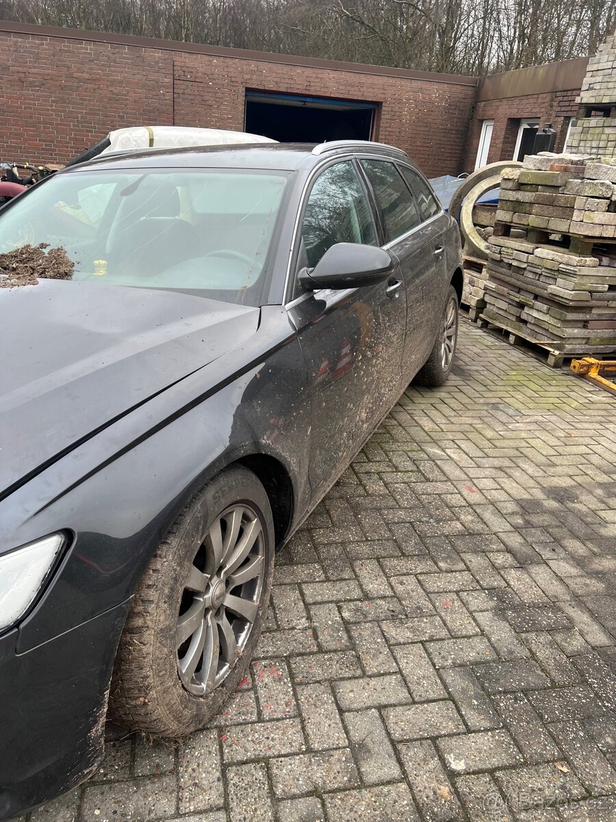 Audi A6 C7 2.0 TDI 2012 – po nehodě - 5