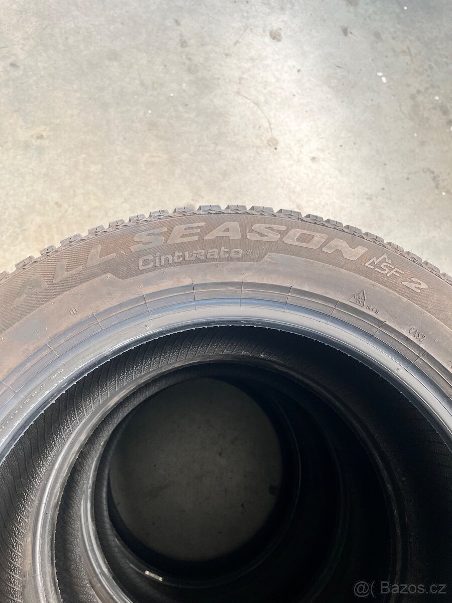 Pneu 235/55R18 - 5