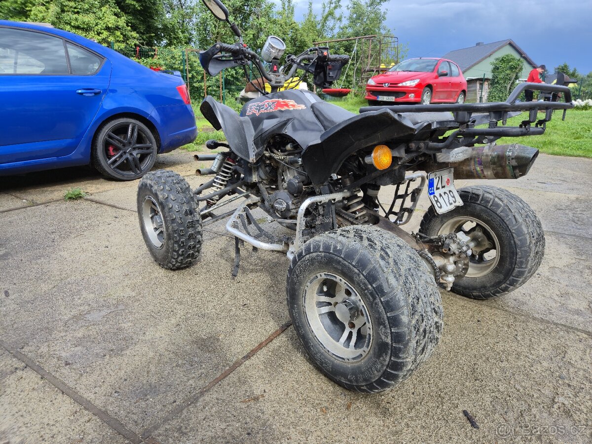 Prodám čtyřkolku 250ccm