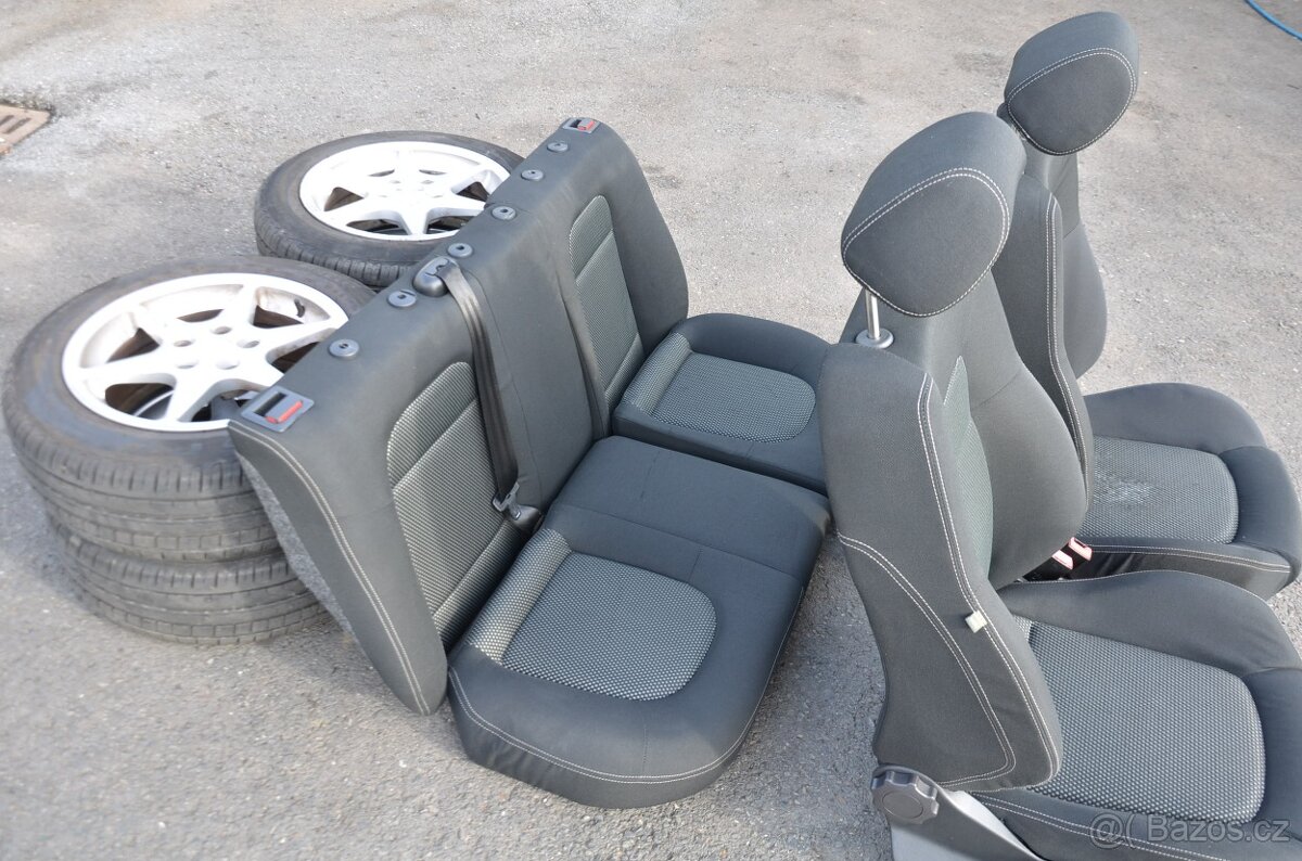 Škoda Fabia 1 - sedačky Sportline, vyhřívané - 5