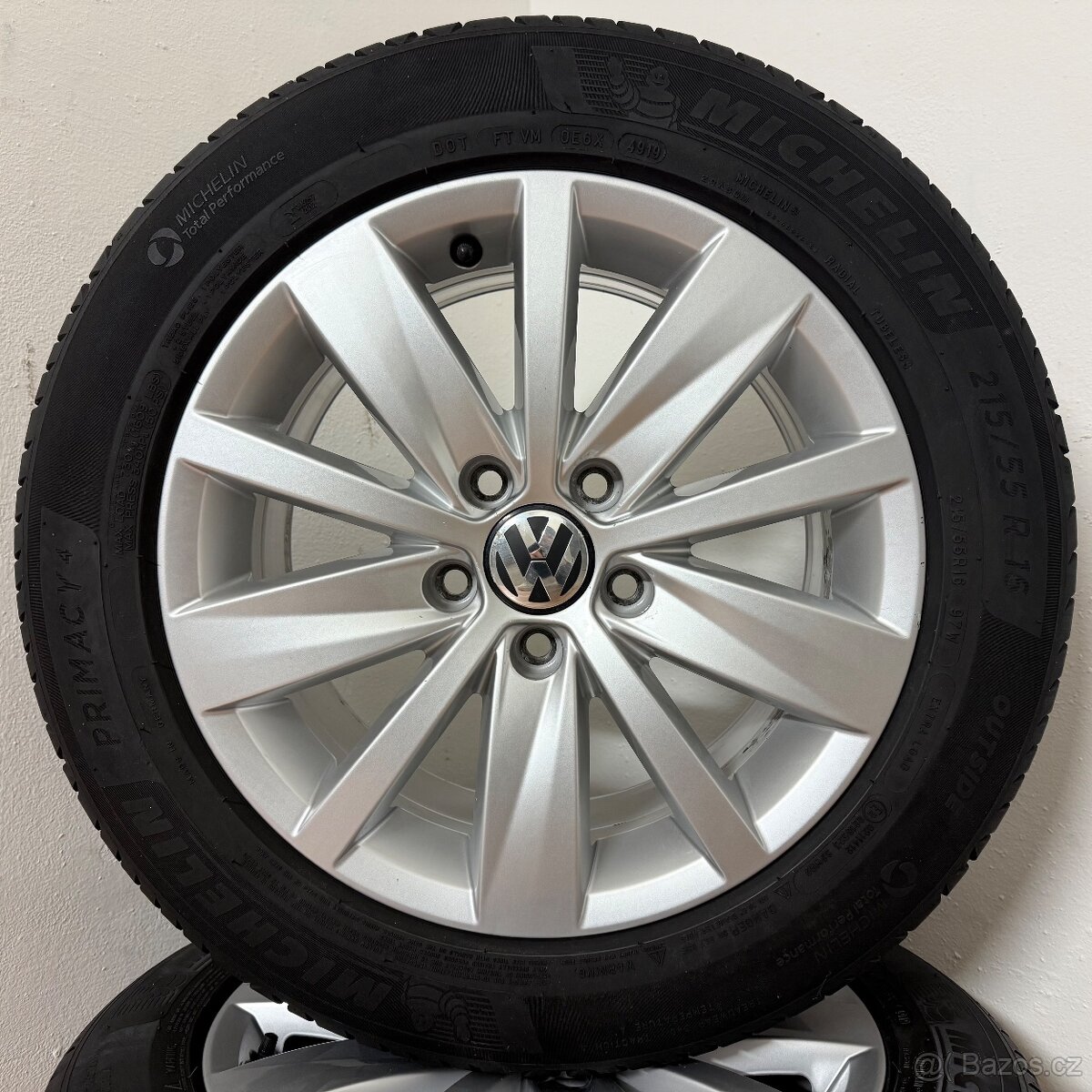 VW SHARAN II 5x112 R16 ET45+LETNÍ 205/60R16 5/4mm - 5