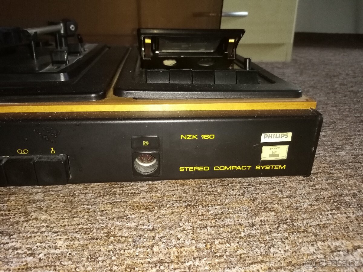 Gramofon Tesla NZK160 - 5