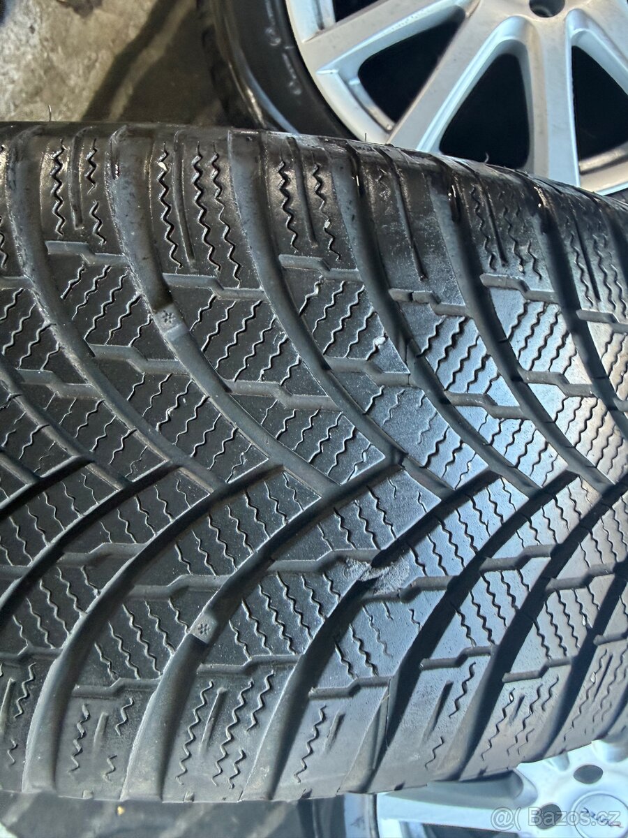Zimní kola VW Škoda 215/55 R17 ET45 - 5