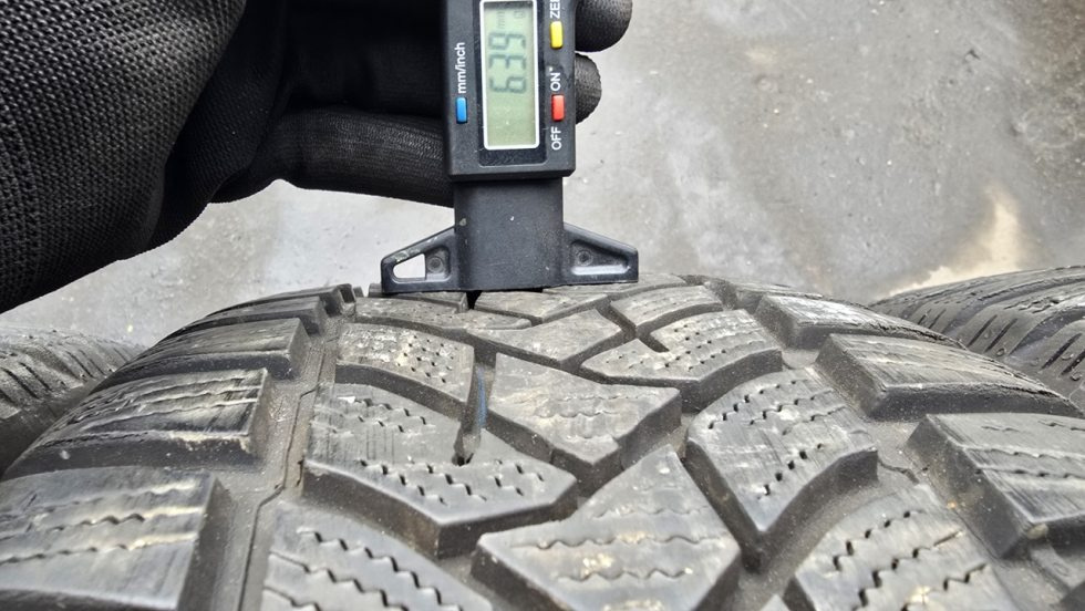 Zimní pneumatiky 205/55/16 Dunlop - 5