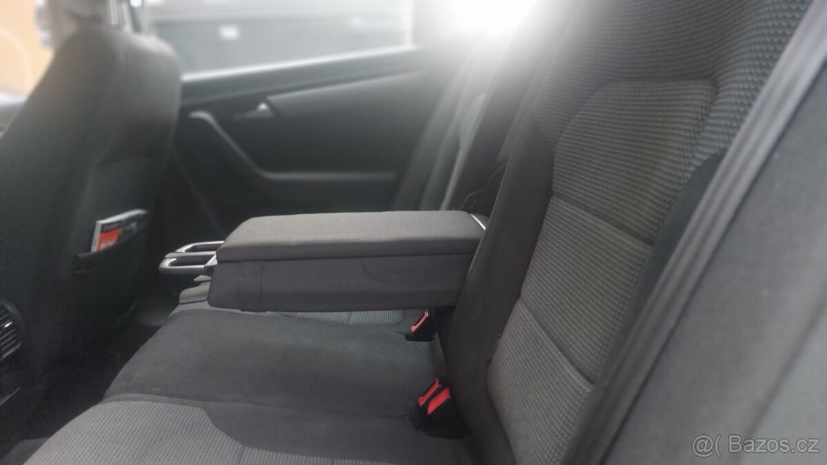 VW Passat Variant 2.0 TDI 103 kW, manuál, 2011 - 5