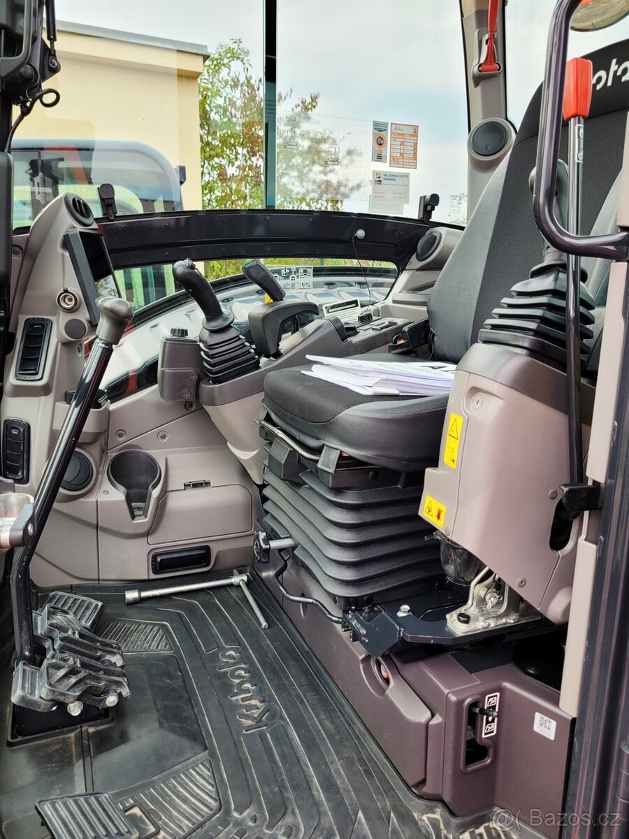 minibagr Kubota U56-5 - 5