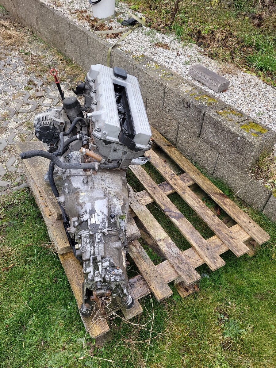 Prodám motor/zástavbu na BMW 319 is M42 B19 - 5