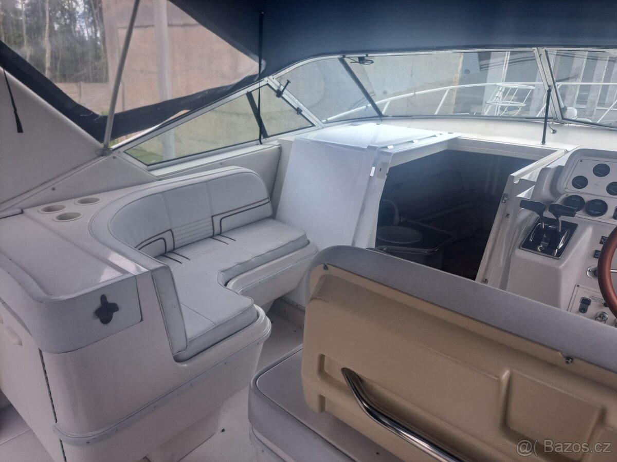 Kajutová motorová loď Wellcraft Grand sport 34 - 5