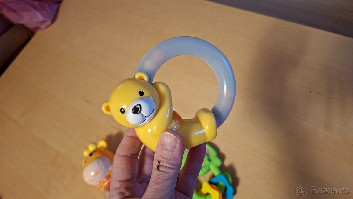 D - sada chrastítko, kousátko, žirafa - 5