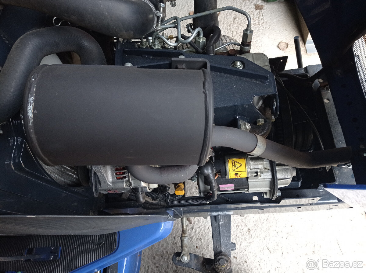 Zahradní traktor ISEKI SXG 323 - 5