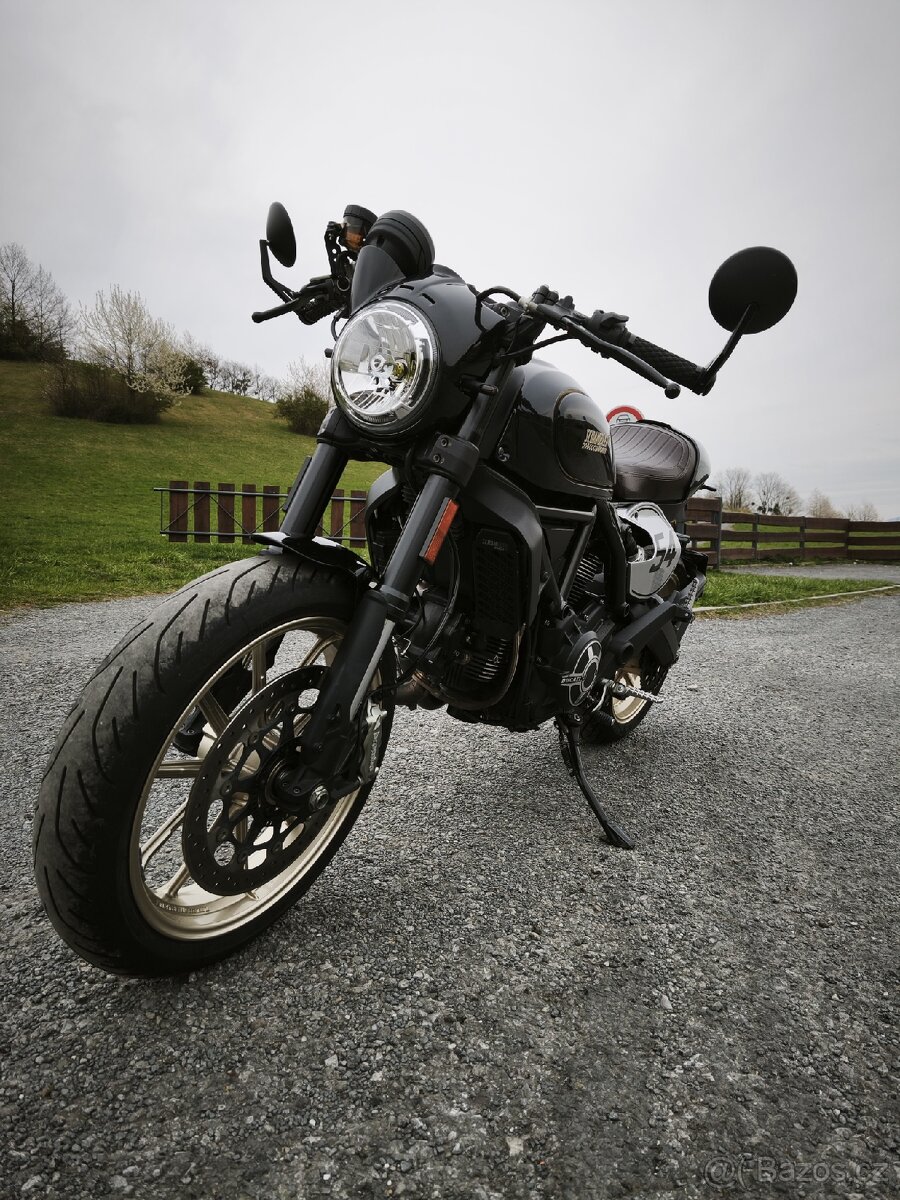 Ducati Scrambler Cafe Racer - 5