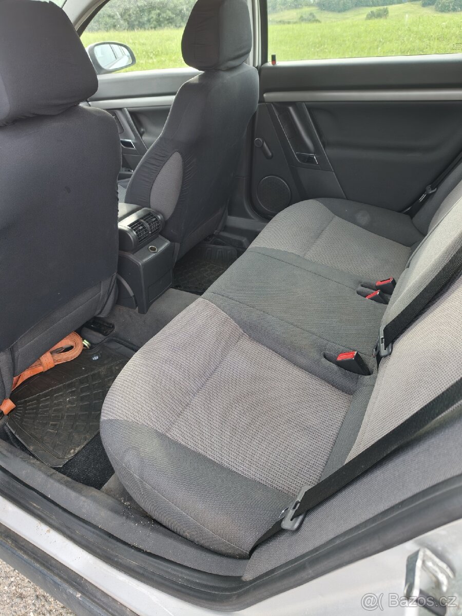Opel Vectra 2.0 DTI 16V kombi, 2004, 230 000 km - 5
