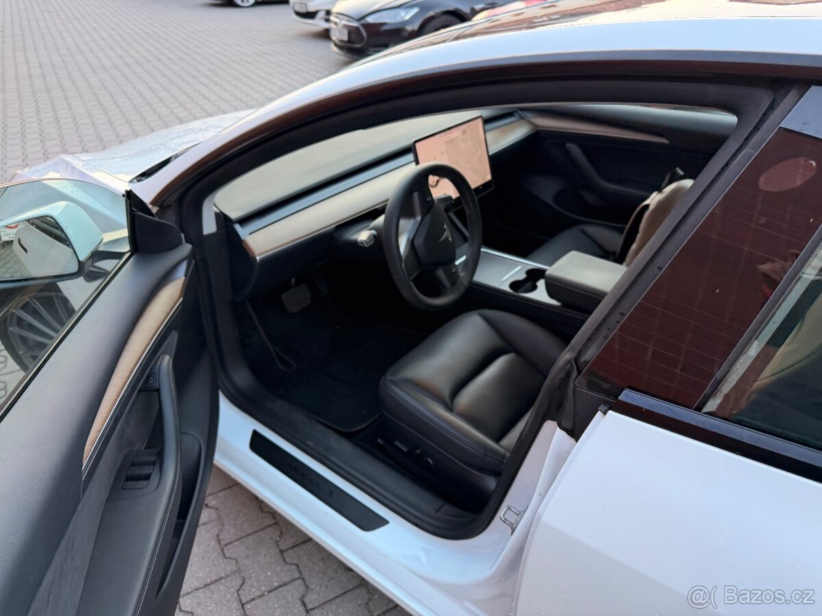 Tesla Model 3 | 2021 | LFP | 92 % | - 5