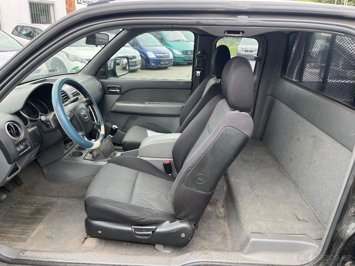 Mazda BT-50 Ford Ranger offroad